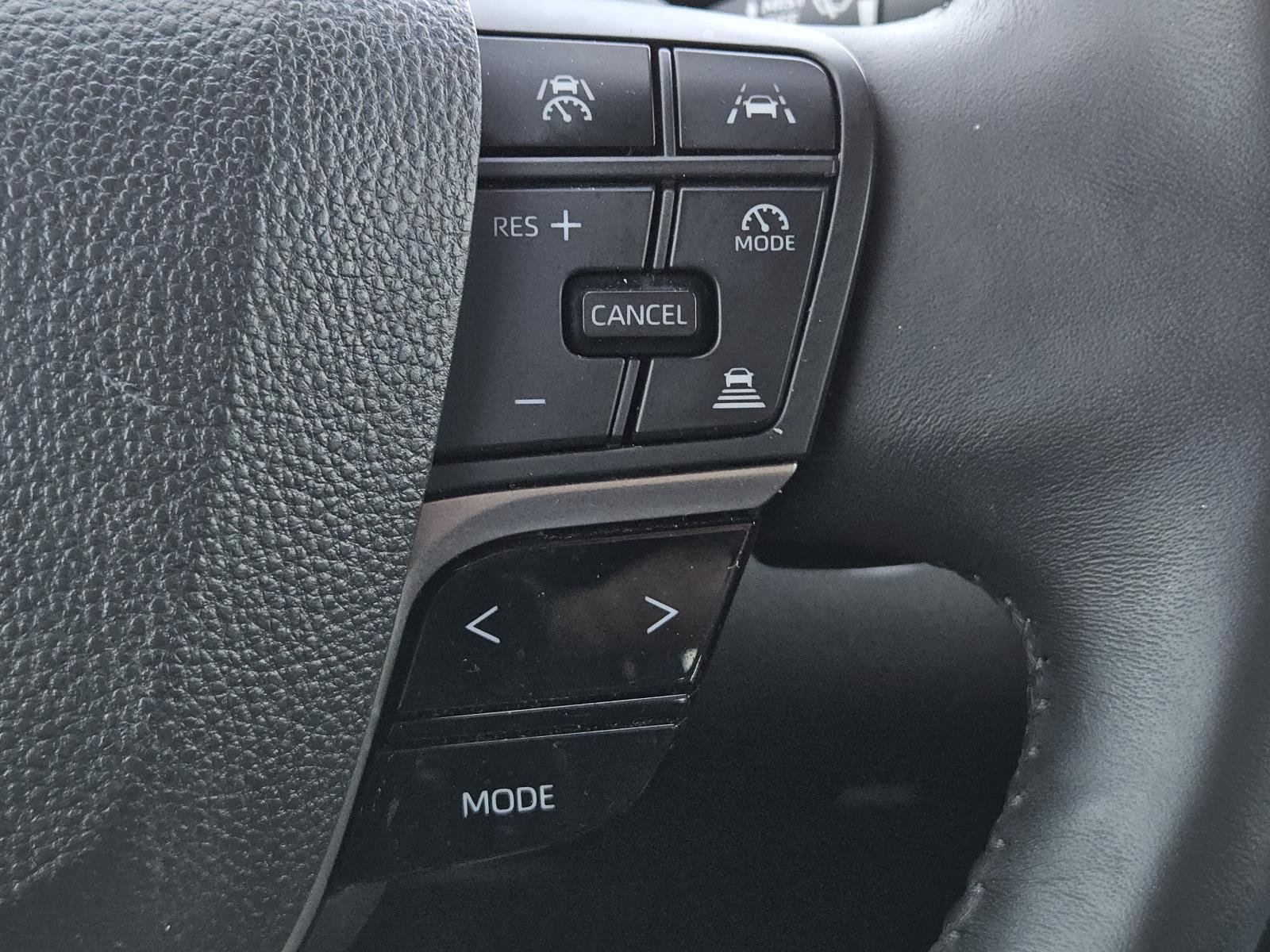 Used 2025 Toyota Camry XSE FWD image 20