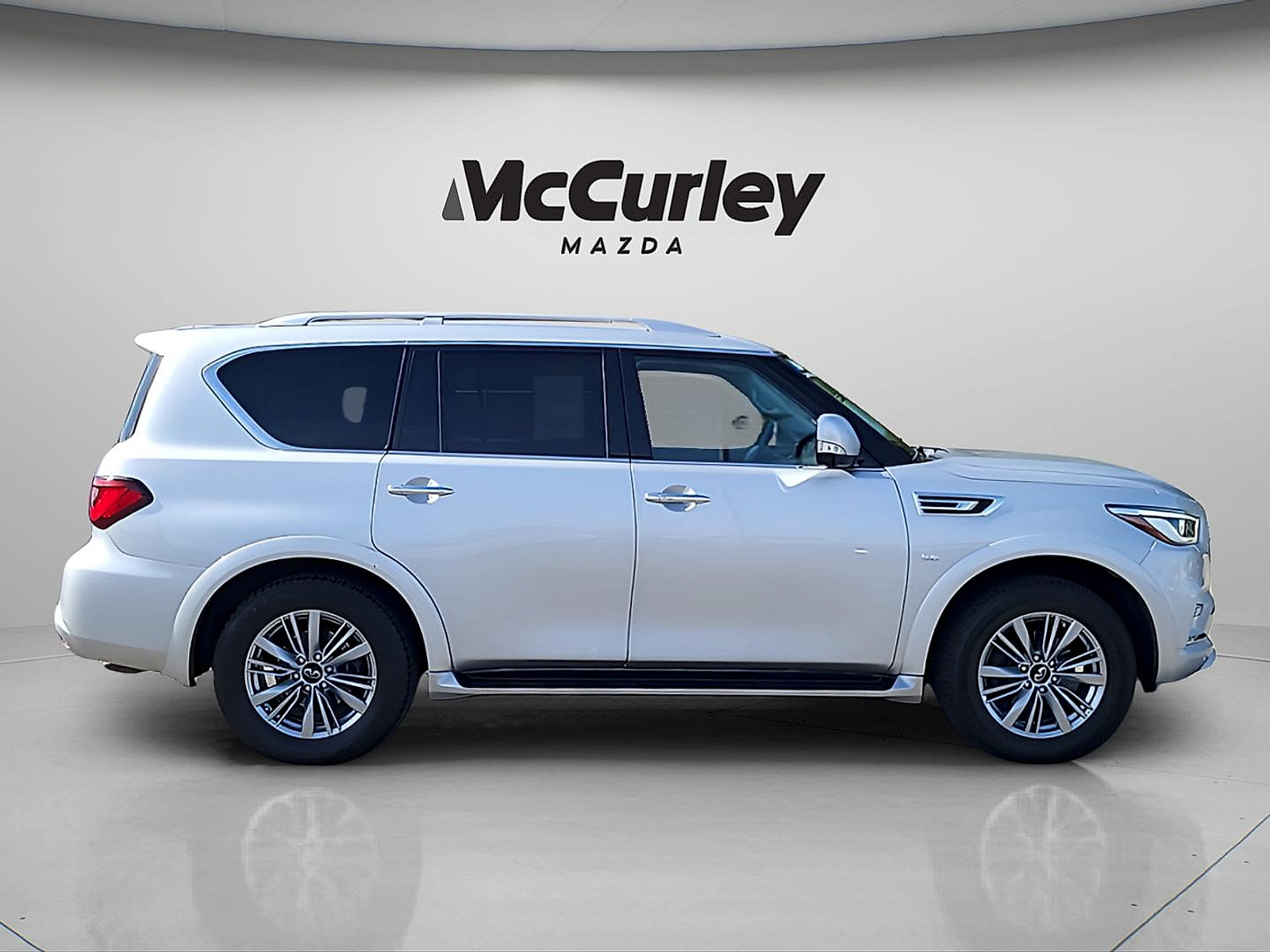 Used 2020 INFINITI QX80 Luxe w/ Proassist Package AWD/4WD image 8