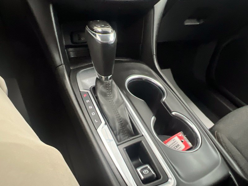 Used 2018 Chevrolet Equinox LT FWD image 29