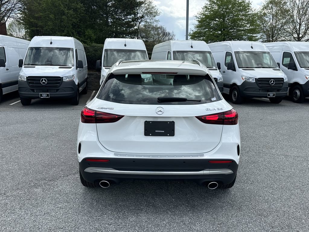 New 2026 Mercedes-Benz GLA 35 AMG 4MATIC image 7