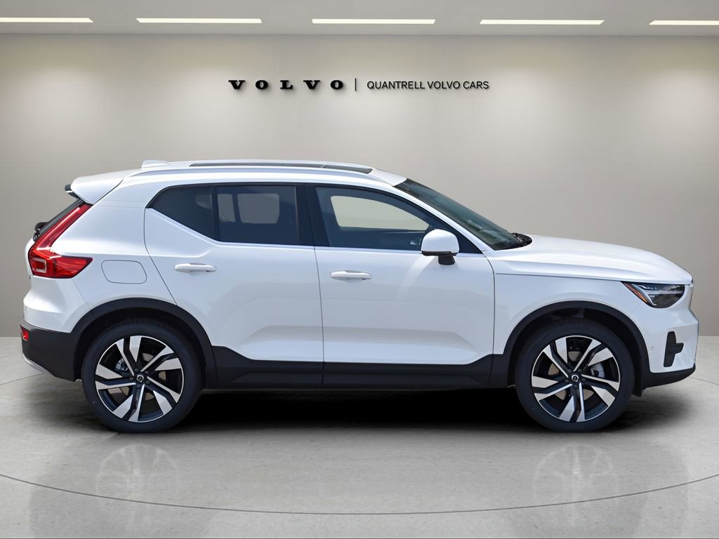 Certified 2025 Volvo XC40 B5 Ultra w/ Protection Package Premier image 3