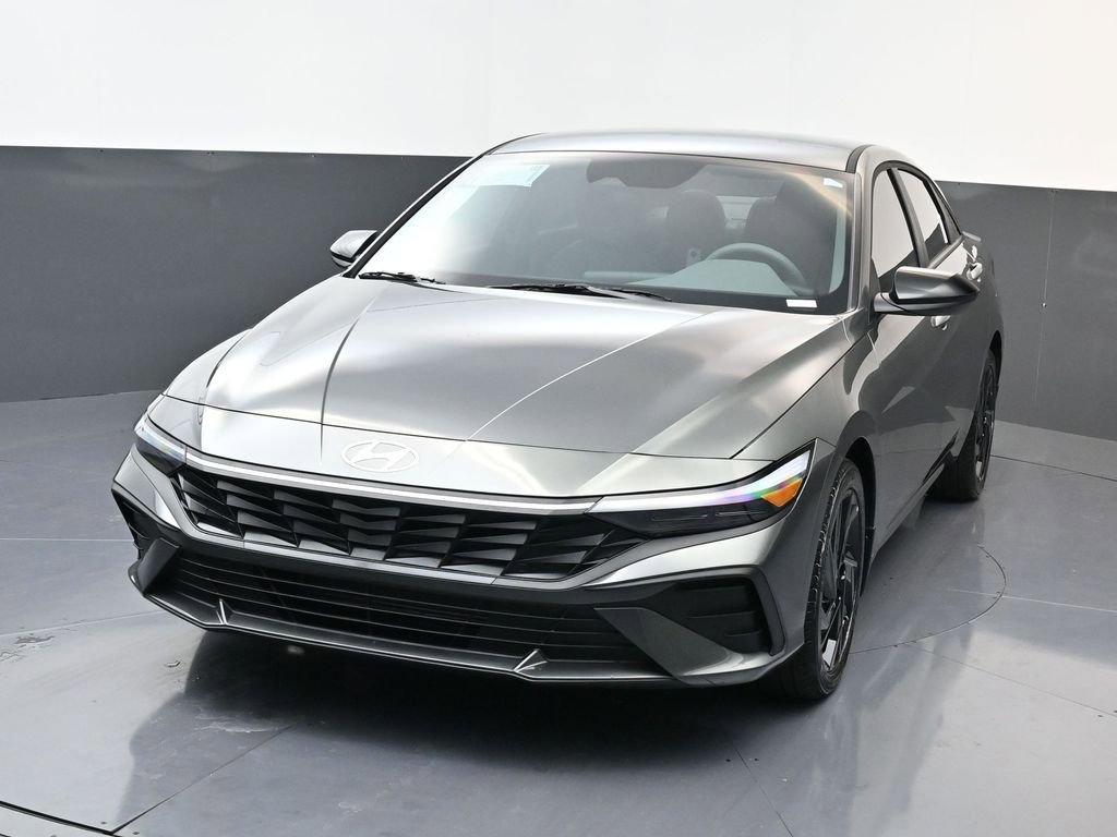 New 2026 Hyundai Elantra Sport FWD image 7