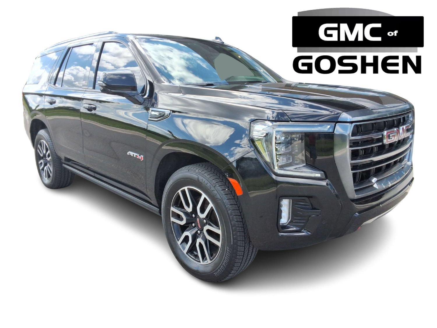 Used 2023 GMC Yukon AT4 w/ AT4 Premium Package AWD/4WD image 3