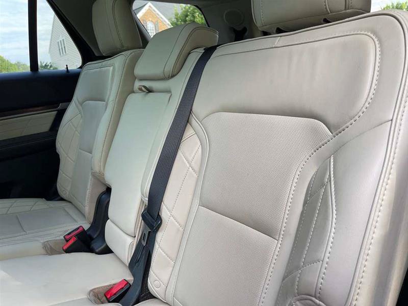 Used 2017 Ford Explorer Platinum AWD/4WD image 72