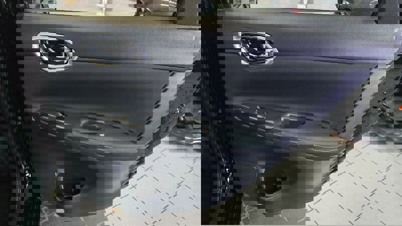 Used 2015 Nissan Sentra S image 20