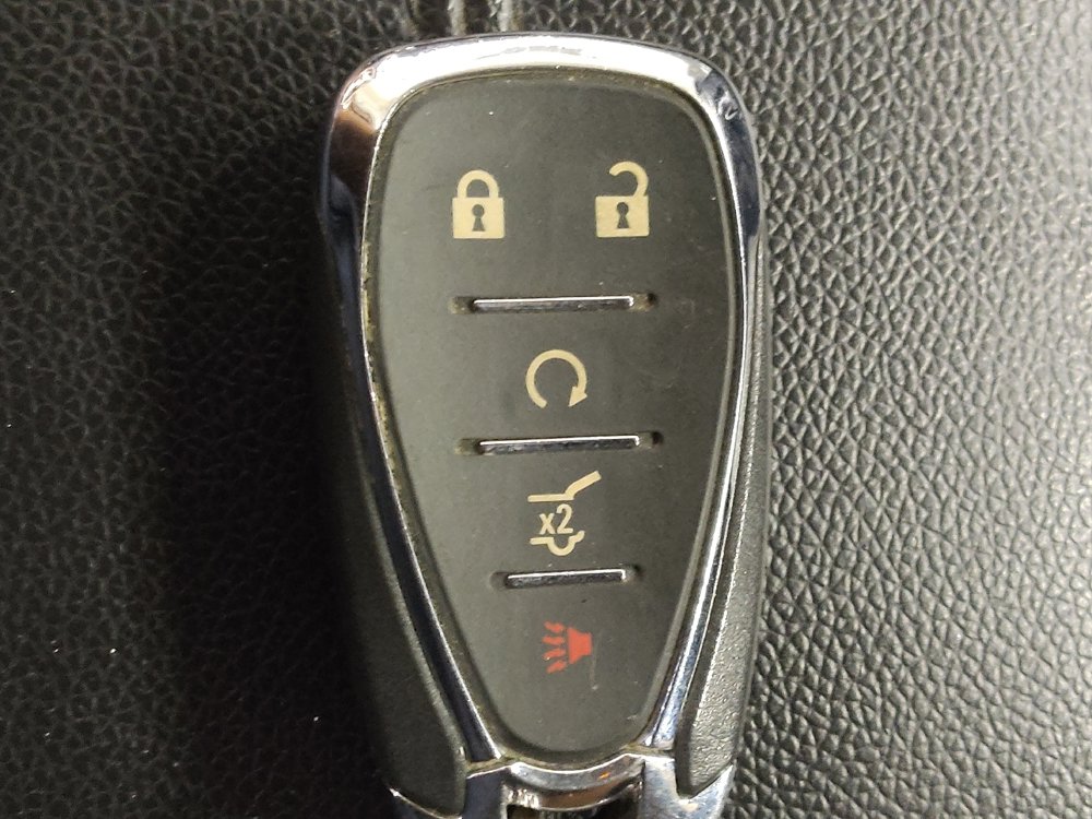 Used 2018 Chevrolet Equinox Premier FWD image 32
