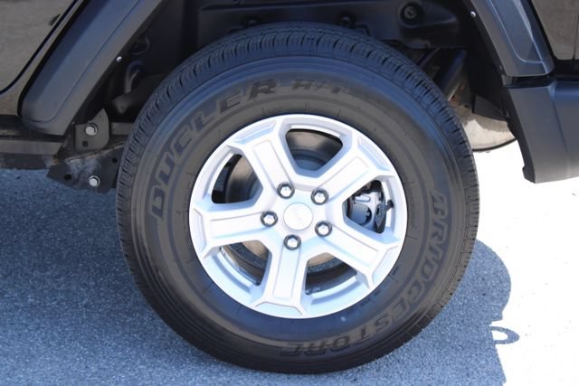 Used 2022 Jeep Wrangler Unlimited Sport AWD/4WD image 6