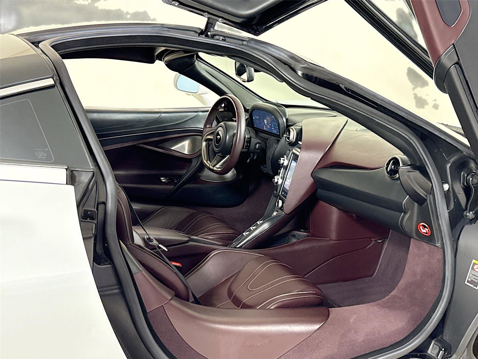 Used 2019 McLaren 720S Performance image 22