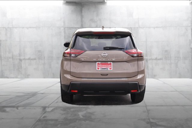 Certified 2025 Nissan Rogue SV AWD/4WD image 6