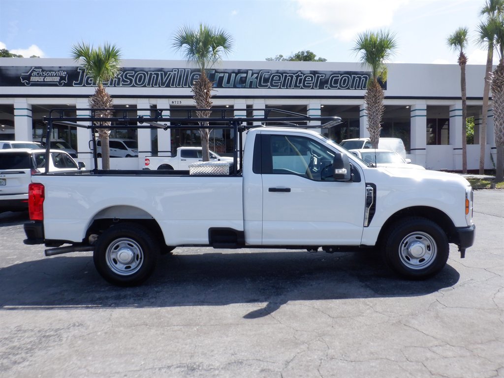 Used 2024 Ford F250 XL image 1