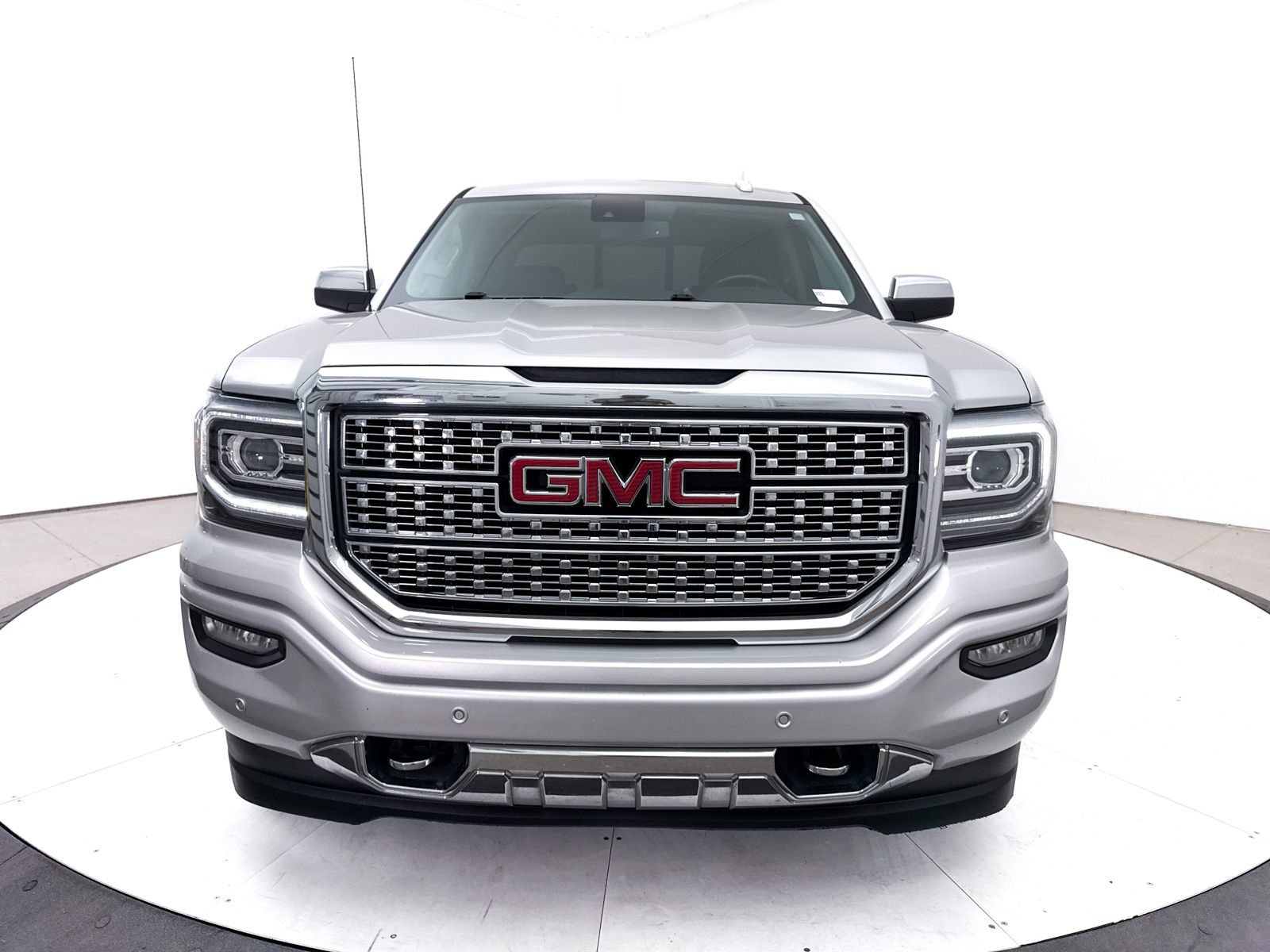 Used 2017 GMC Sierra 1500 Denali w/ Denali Ultimate Package AWD/4WD image 11
