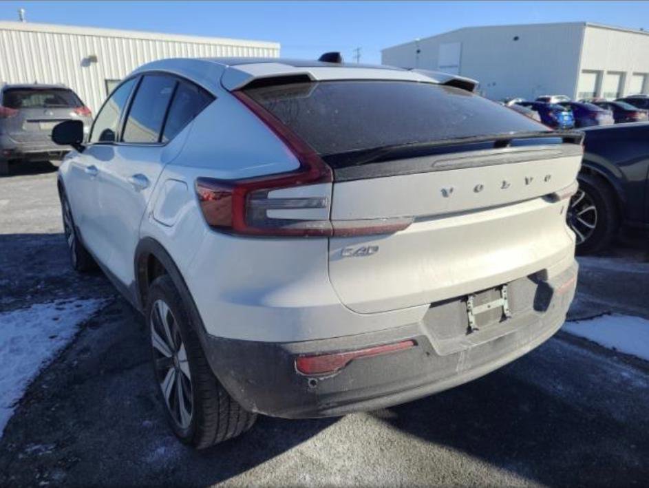 Used 2023 Volvo C40 P8 Recharge Plus image 3