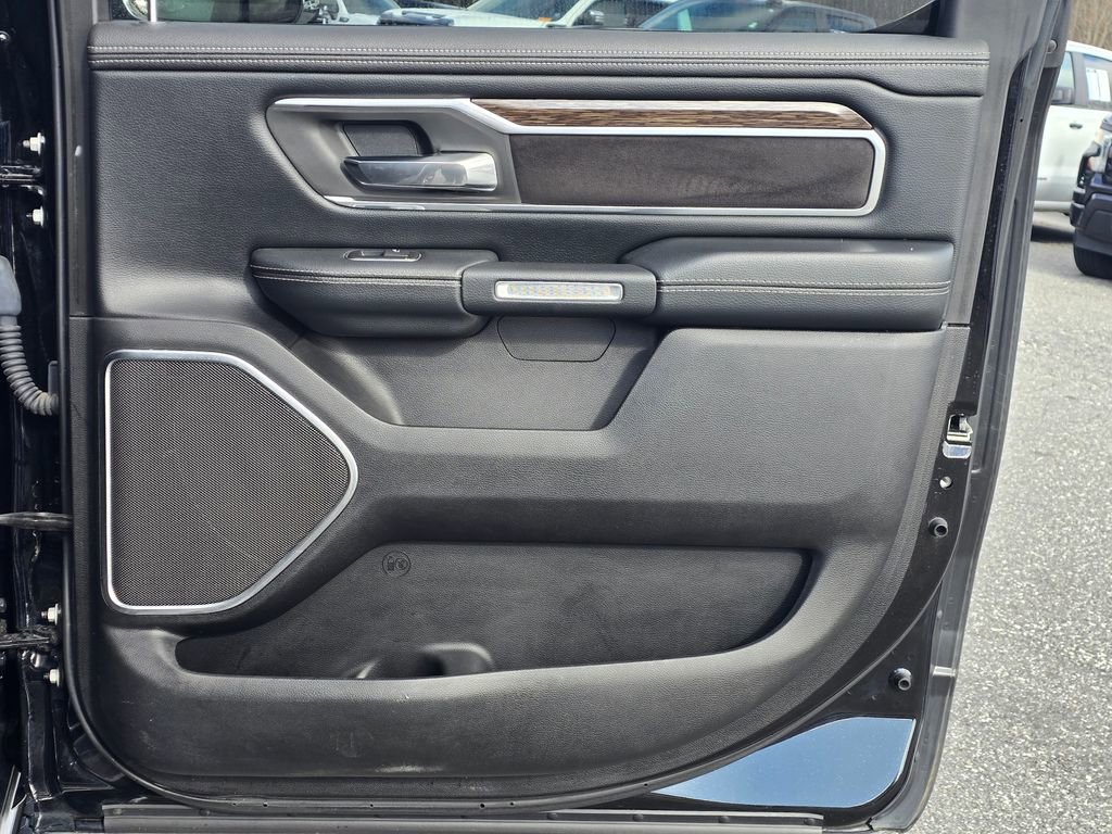 Used 2019 RAM 1500 Laramie image 48