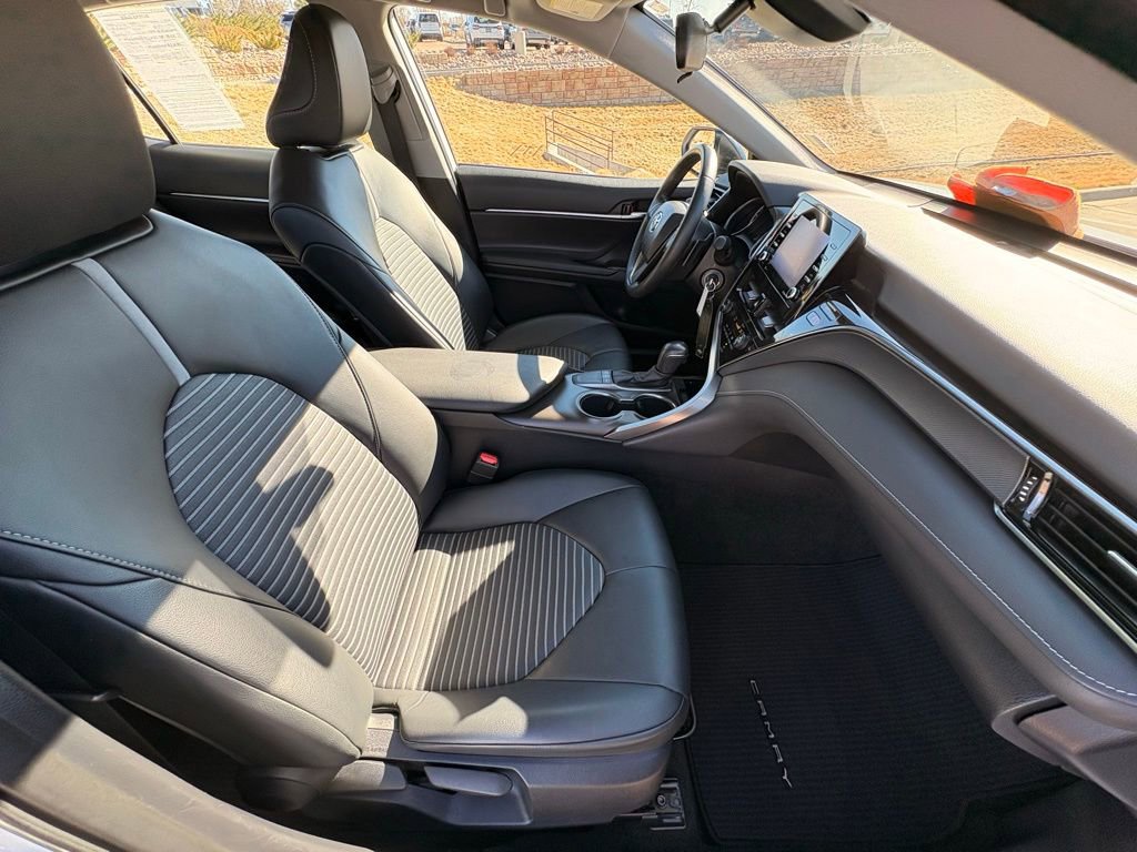 Used 2023 Toyota Camry SE image 35