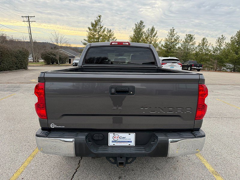 Used 2018 Toyota Tundra SR5 w/ TRD Off Road Package image 7