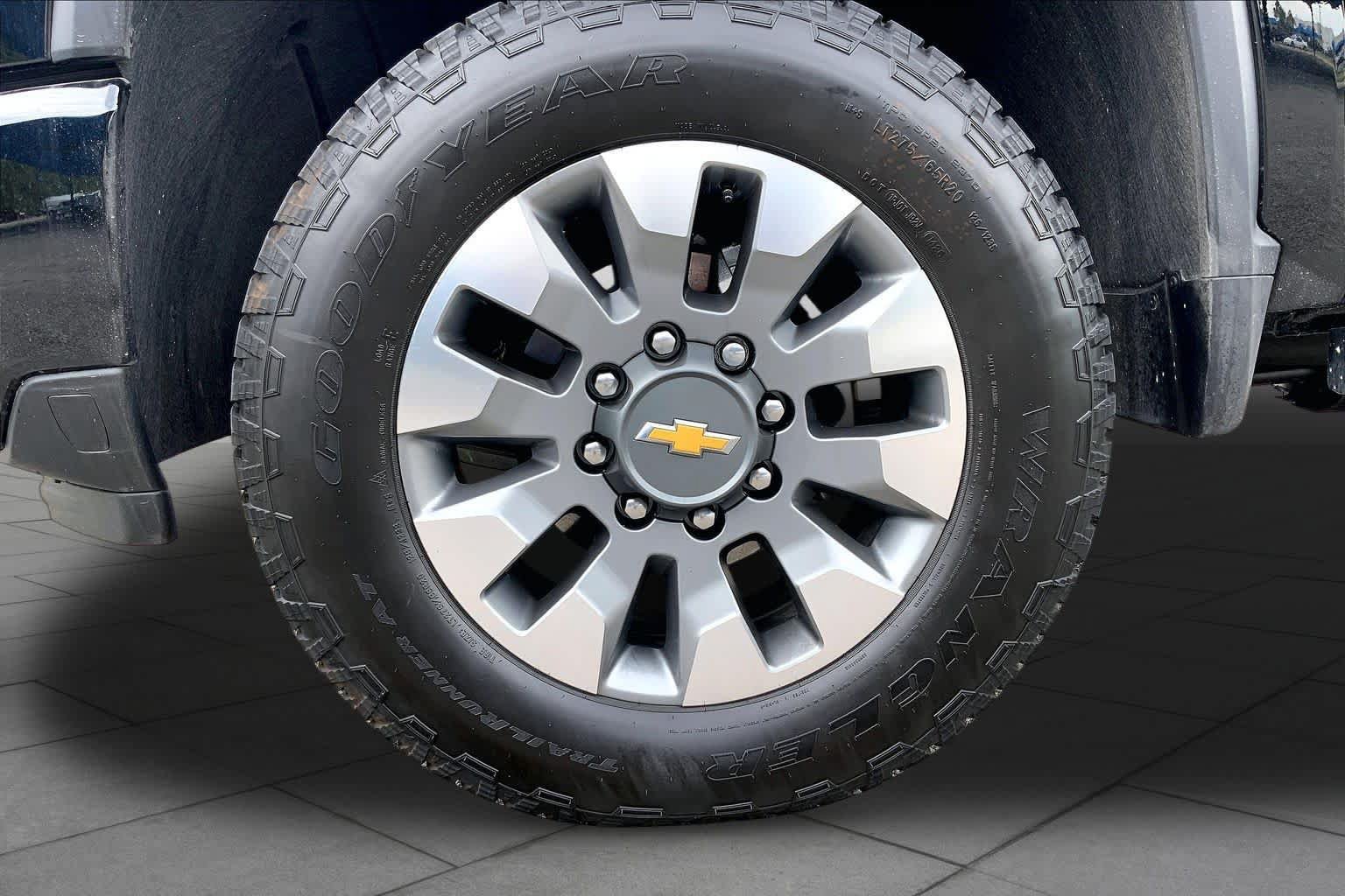Used 2026 Chevrolet Silverado 2500 Custom w/ Custom Value Package AWD/4WD image 11