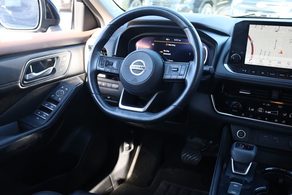 Used 2021 Nissan Rogue Platinum image 27