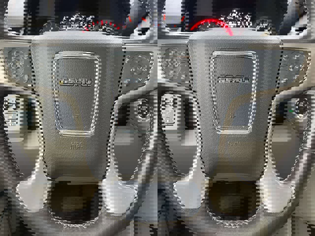 Used 2016 GMC Yukon Denali w/ Open Road Package image 10