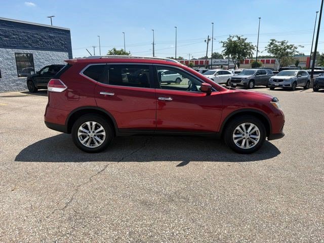 Used 2016 Nissan Rogue SV AWD/4WD image 6