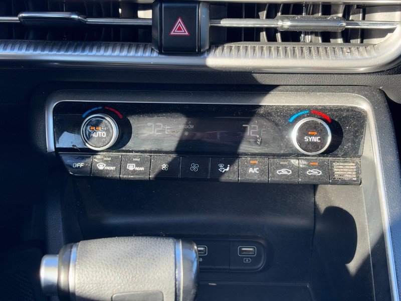 Used 2023 Kia K5 LXS image 14