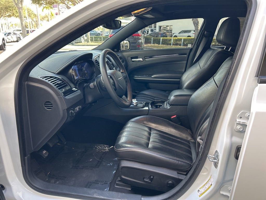 Used 2023 Chrysler 300 S image 5