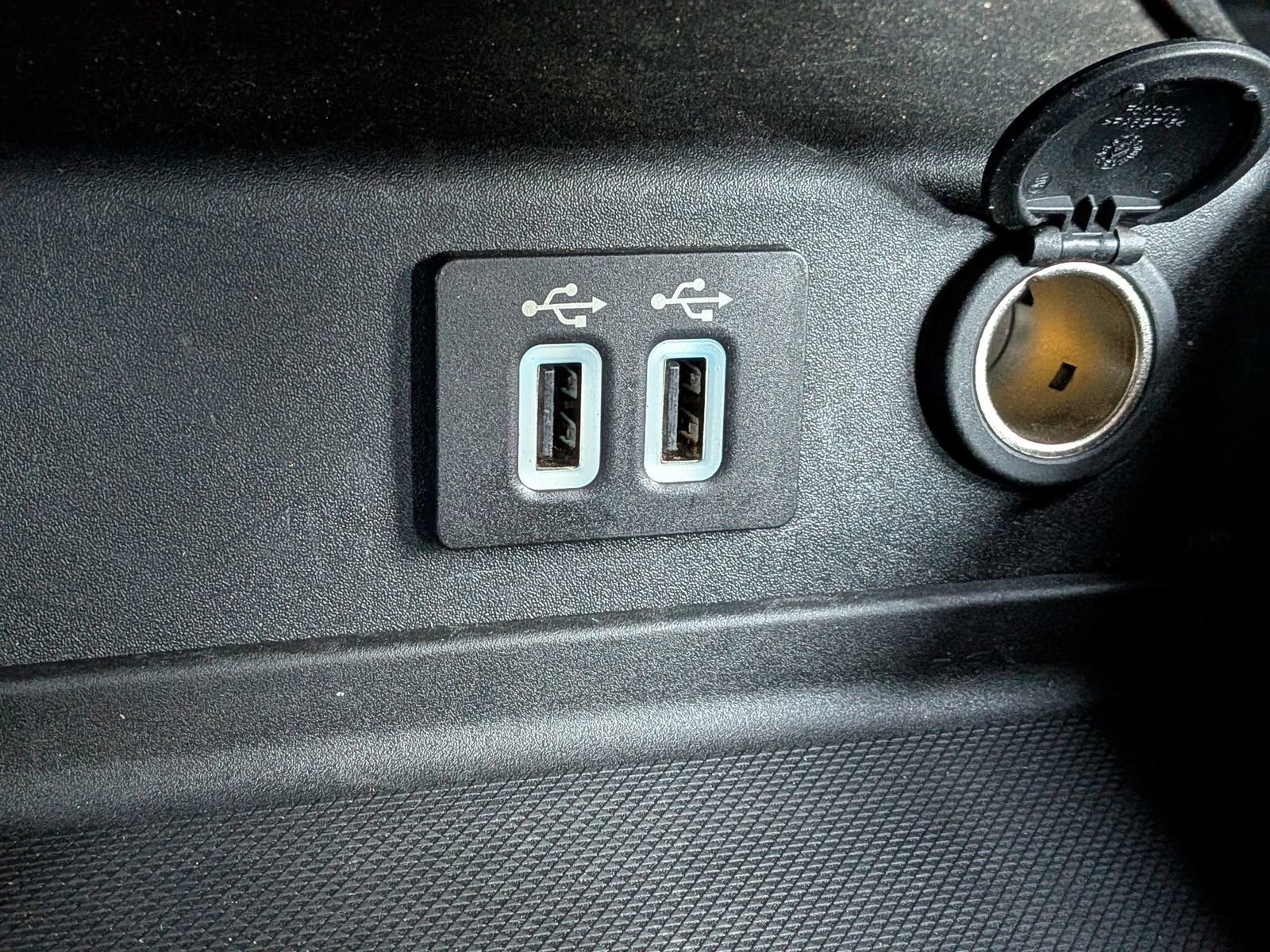 Used 2019 Ford Fusion Energi Titanium image 24