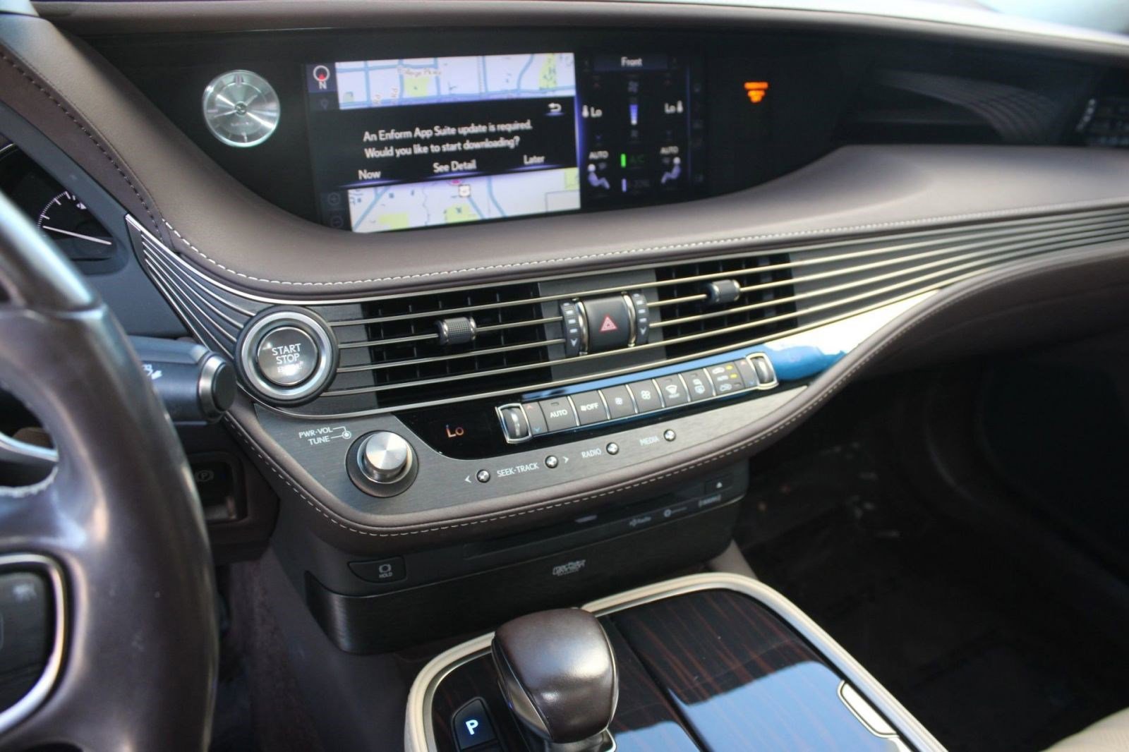 Used 2018 Lexus LS 500 AWD w/ Luxury Package image 19