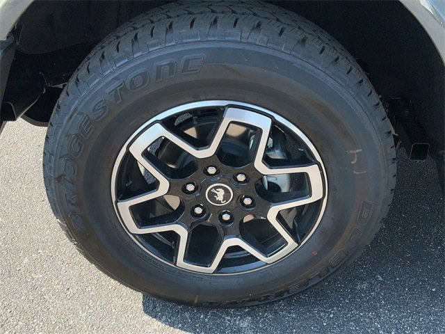 New 2025 Ford Bronco Outer Banks image 9