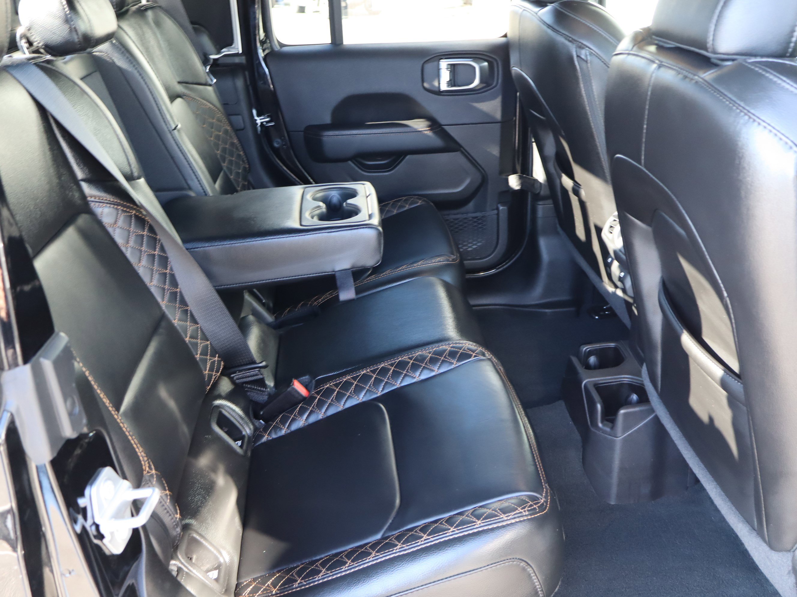 Used 2022 Jeep Gladiator Overland image 36