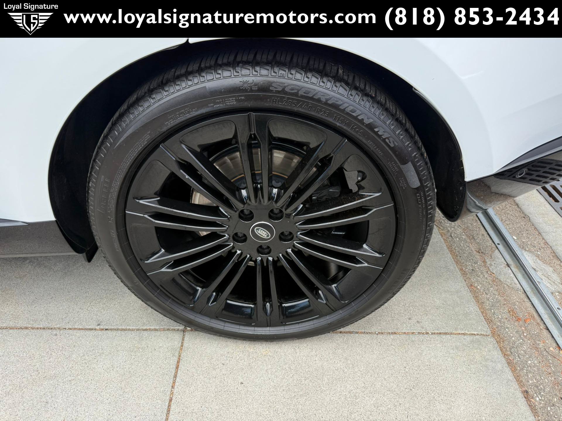 Used 2022 Land Rover Range Rover Long Wheelbase SE AWD/4WD image 16