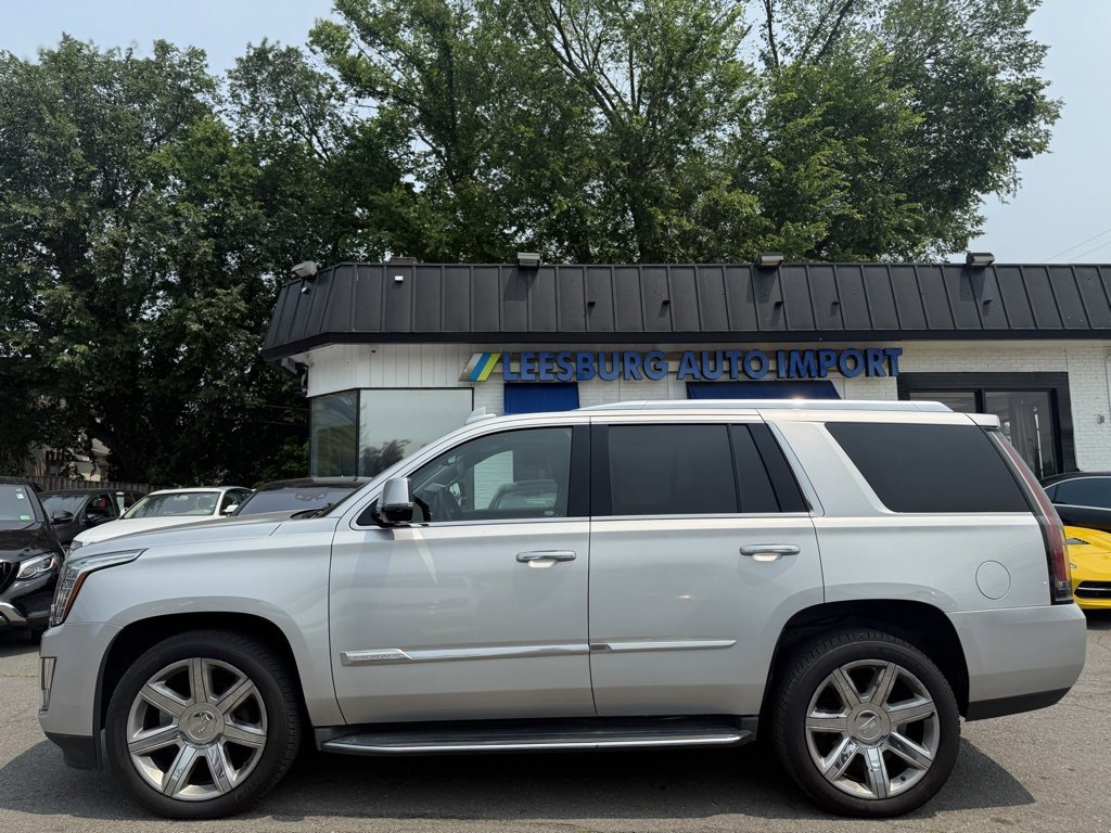 Used 2016 Cadillac Escalade Luxury image 5