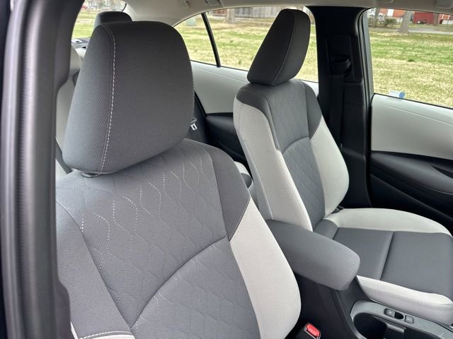 Used 2025 Toyota Corolla LE w/ LE Premium Package image 28