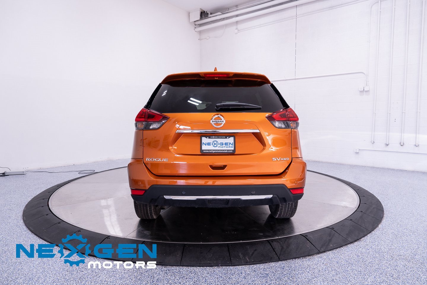 Used 2020 Nissan Rogue SV w/ Premium Package image 32