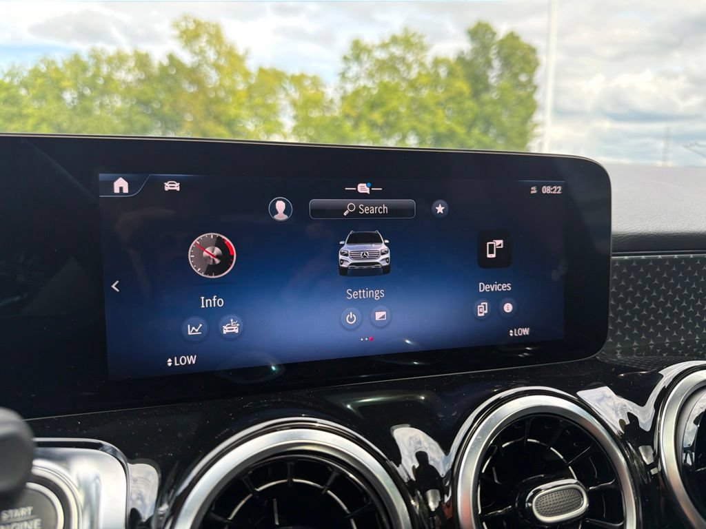 Used 2026 Mercedes-Benz GLB 250 4MATIC image 33