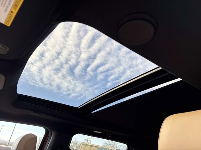 New 2026 Ford F250 Lariat w/ Black Appearance Package image 24