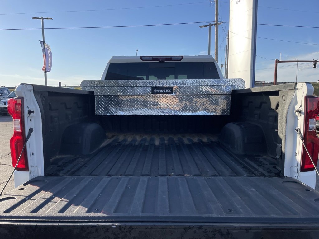 Used 2022 Chevrolet Silverado 1500 LTZ w/ LTZ Premium Package image 9