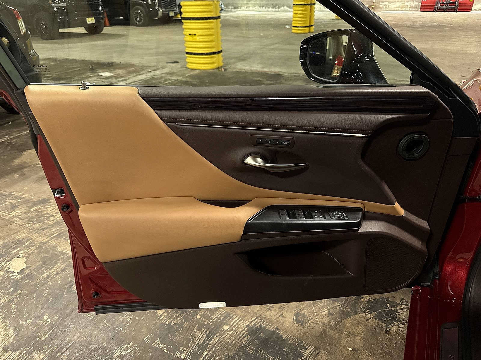 Used 2021 Lexus ES 250 w/ Premium Package AWD/4WD image 29