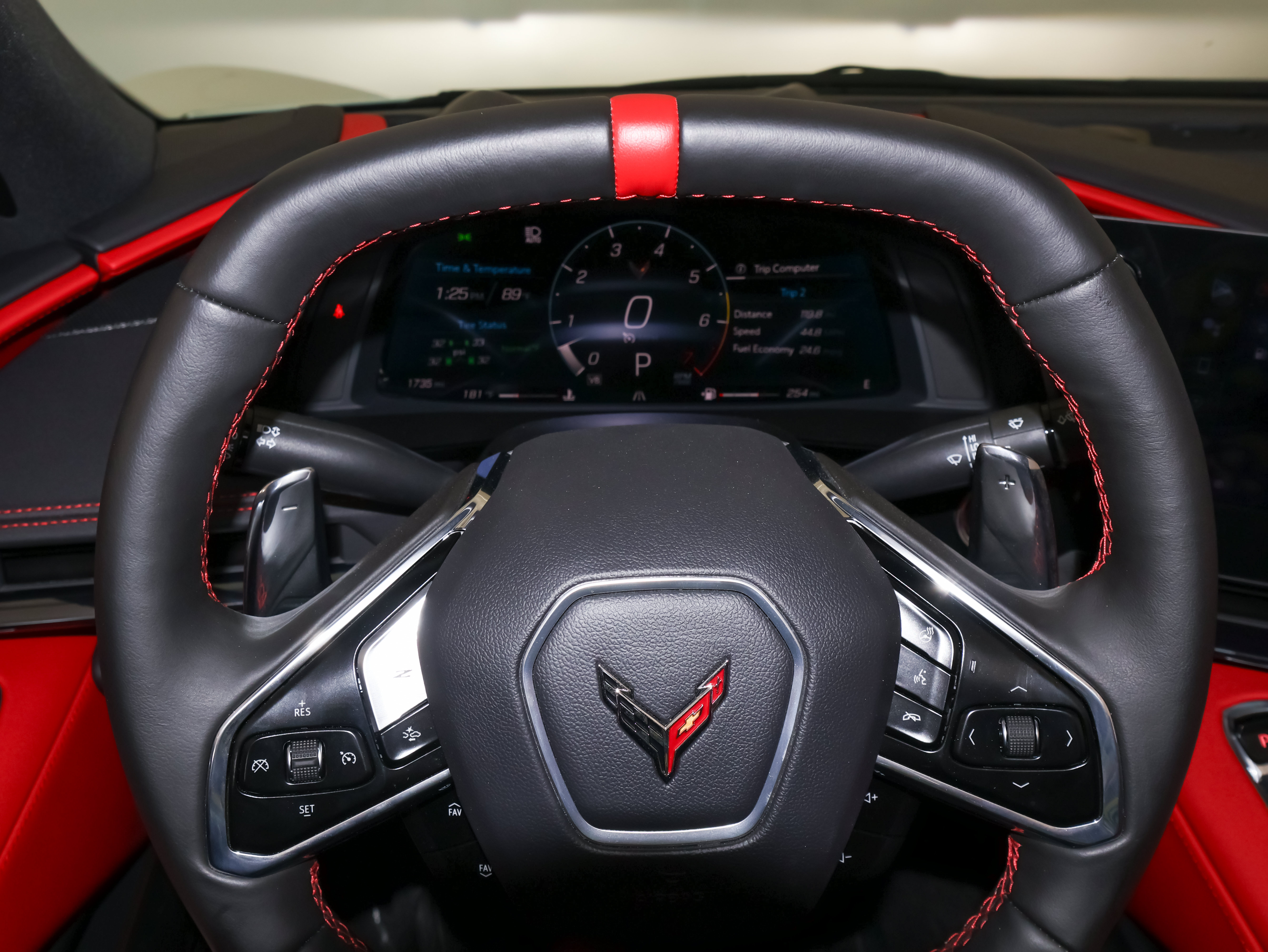Used 2024 Chevrolet Corvette Stingray Preferred Conv w/ Z51 Performance Package RWD image 35