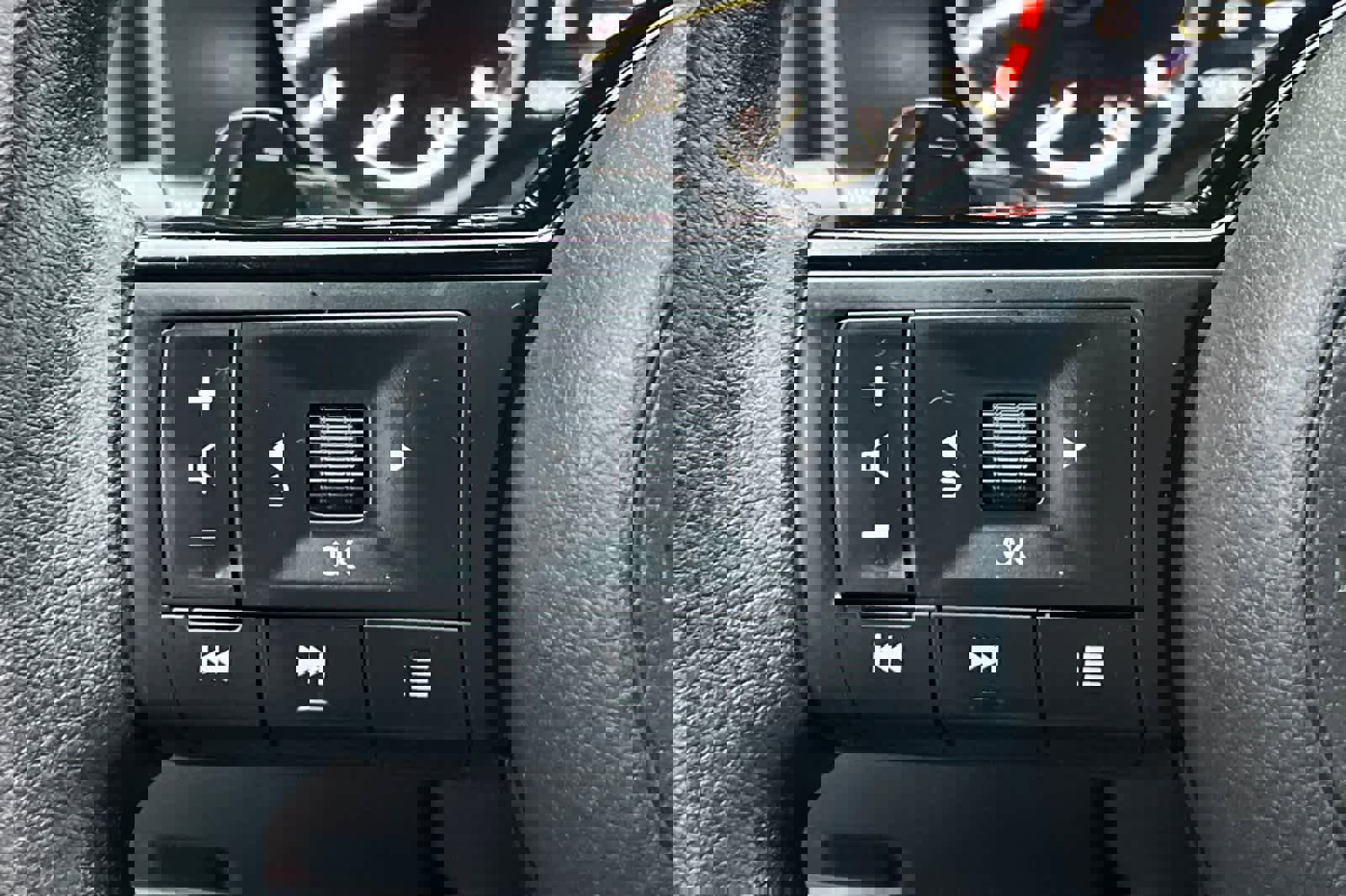 Certified 2022 Nissan Rogue SV image 31