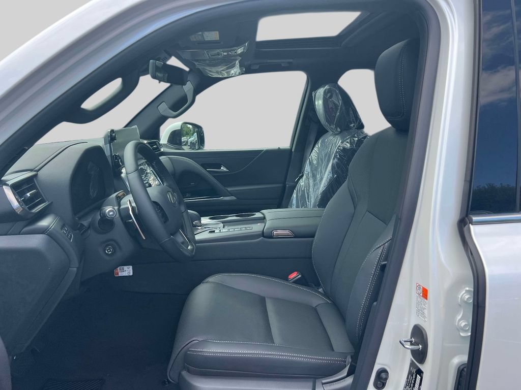 New 2026 Lexus LX 700h Luxury AWD/4WD image 10