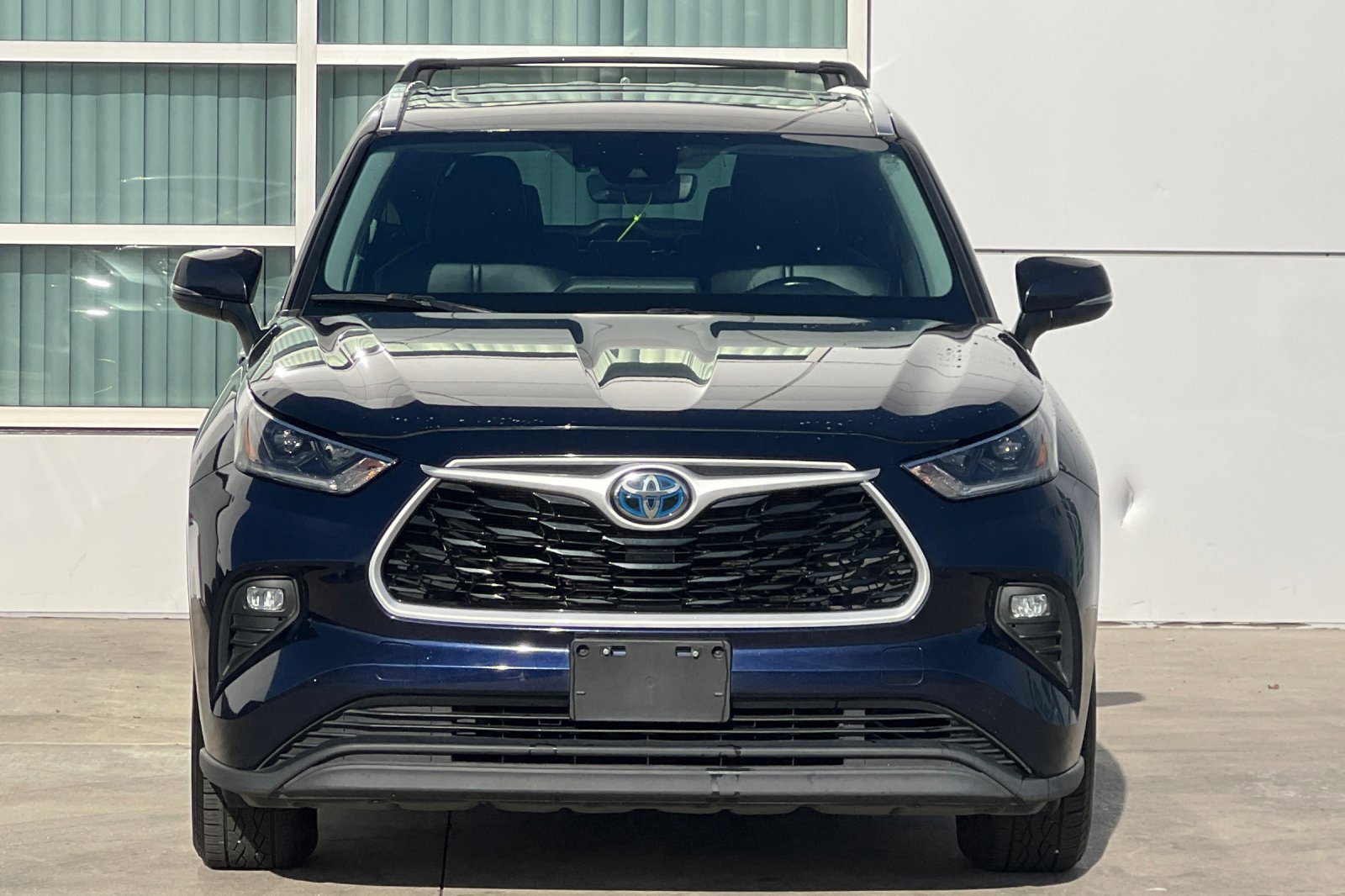 Certified 2021 Toyota Highlander XLE image 6