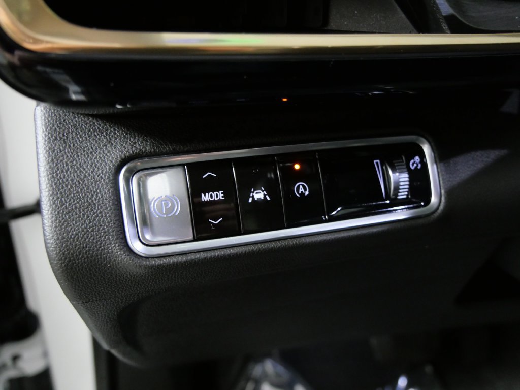Used 2025 Buick Envision Avenir AWD/4WD image 21