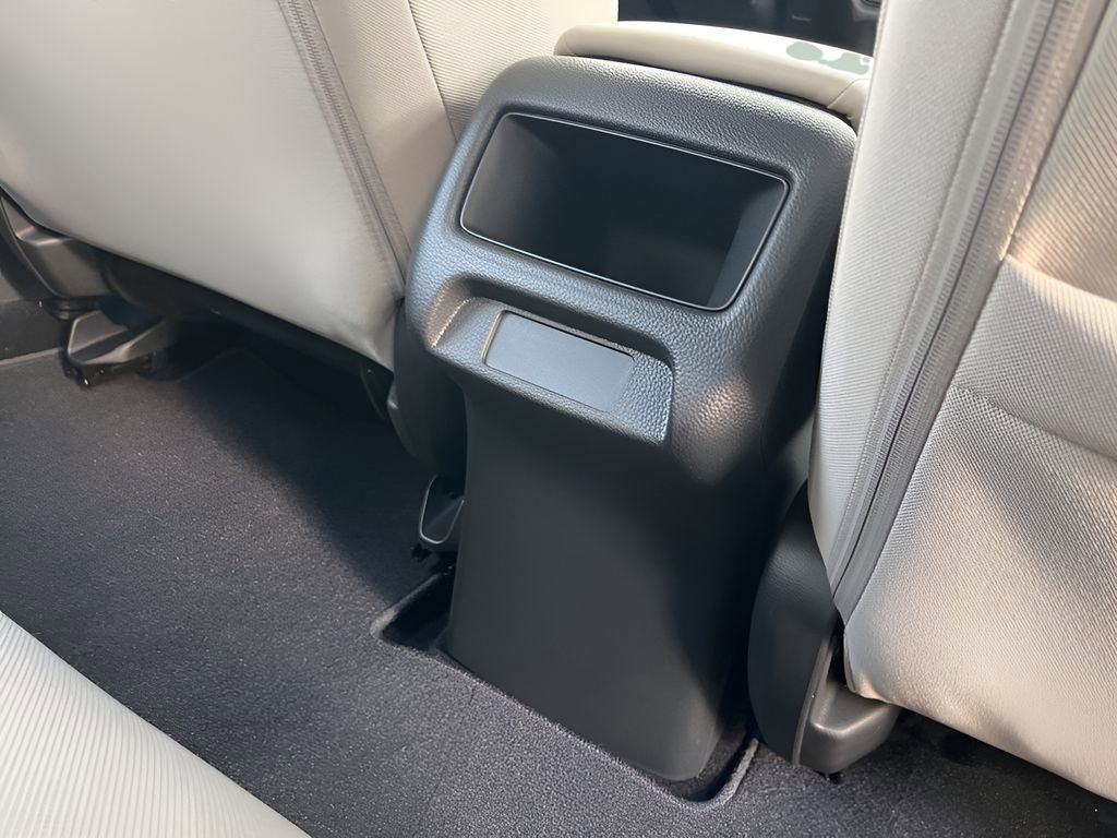 Used 2025 Honda HR-V LX image 26