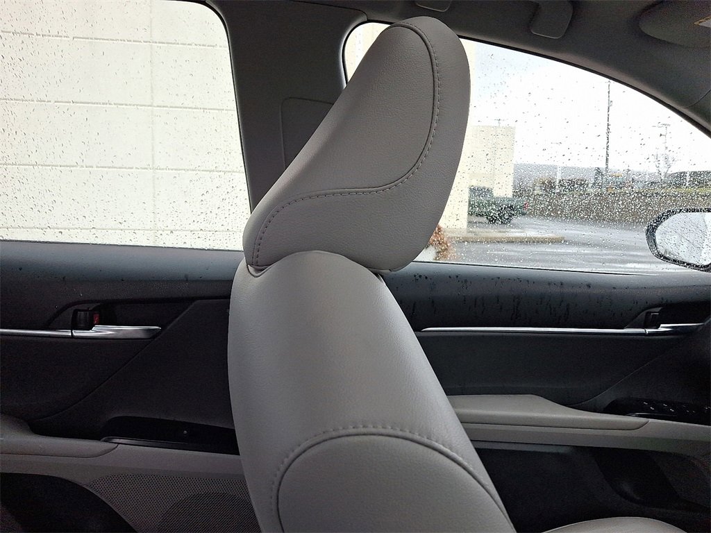 Used 2019 Toyota Camry SE image 13