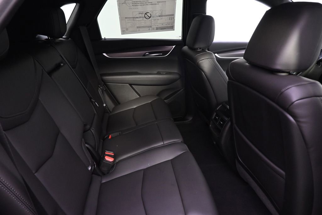 New 2026 Cadillac XT5 Luxury w/ LPO, Floor Liner Package AWD/4WD image 18