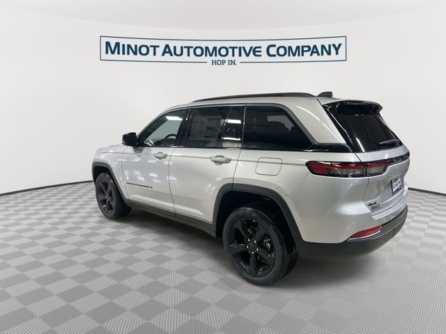 New 2026 Jeep Grand Cherokee Limited w/ Limited Altitude Package image 6