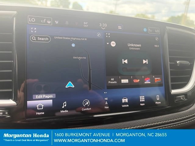Used 2023 Chrysler Pacifica Limited w/ Uconnect Theater Family Group AWD/4WD image 18