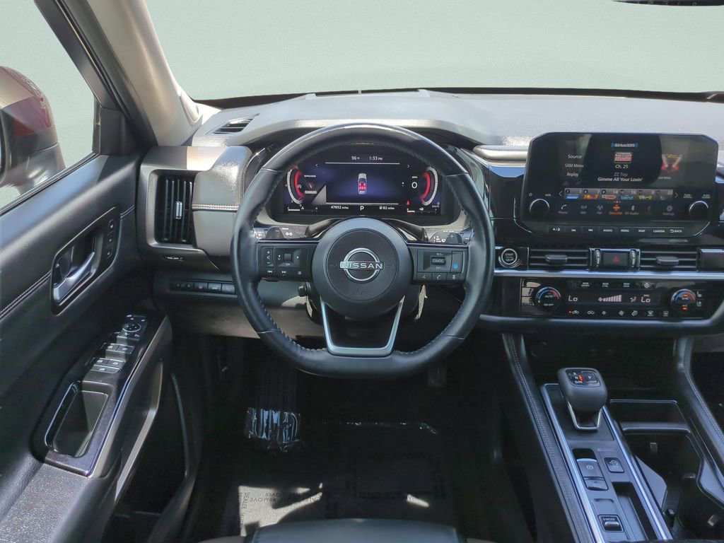 Certified 2022 Nissan Pathfinder Platinum w/ Cargo Package FWD image 12