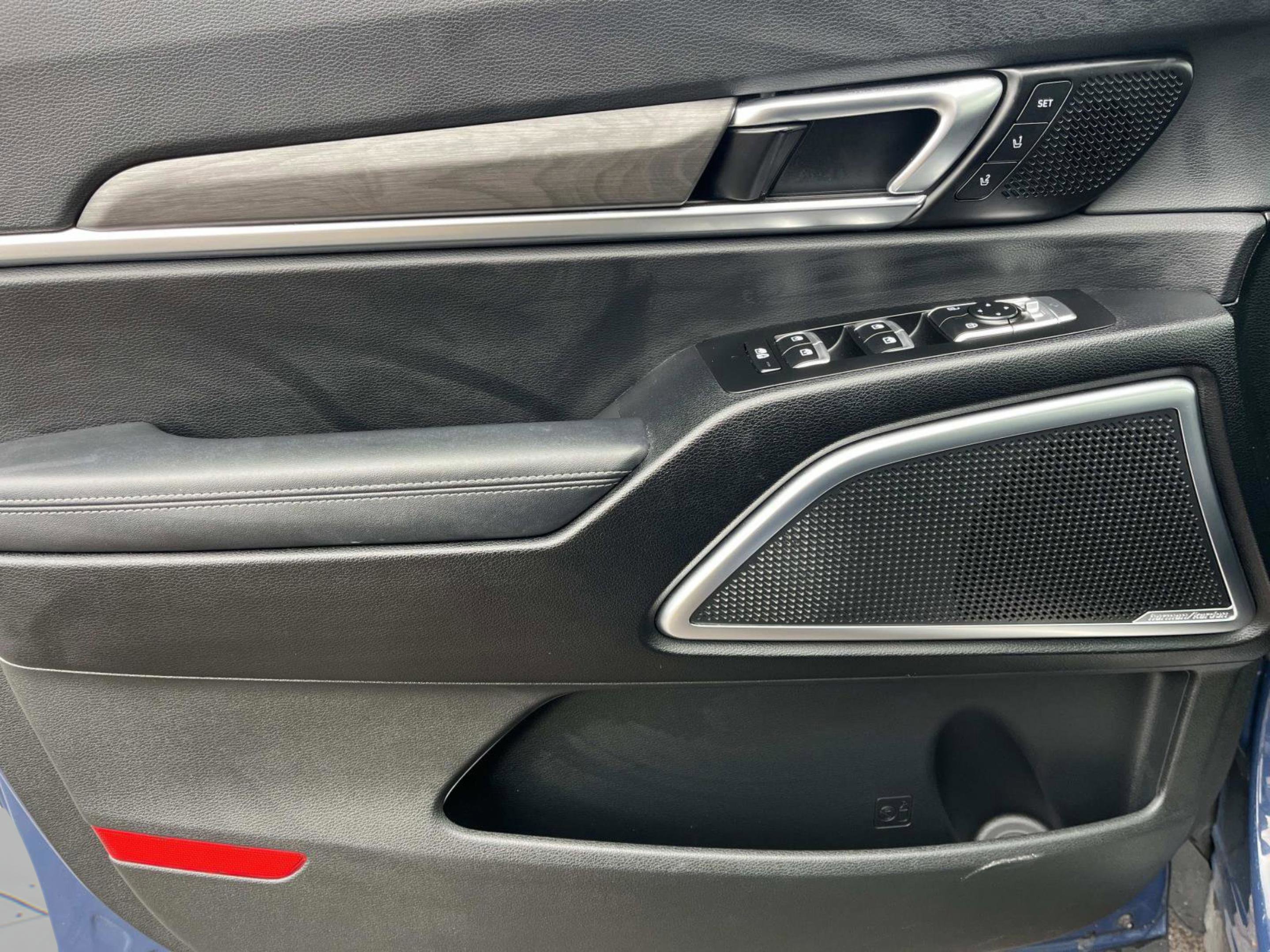 Used 2023 Kia Telluride SX X-Line image 31