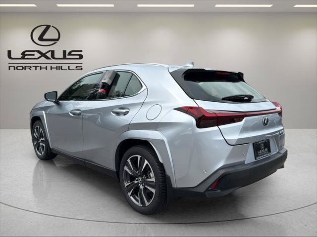 Certified 2025 Lexus UX 300h AWD w/ Accessory Package (Z2) image 8